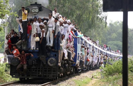 train 550x357 50 фактов об Индии