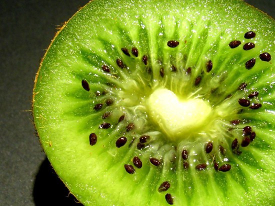 kiwi contro parkinson alzheimerjpg 550x412 Киви