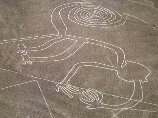 nazca lines monkey 550x412 Перуанская пустыня Наска и ее таинственные линии