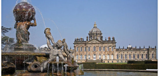 castle howard yorkshire england 46171595 550x264 Настоящие замки Британии