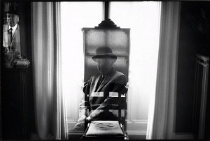 René%20Magritte%20by%20Duane%20Michals,%201965 Галерея